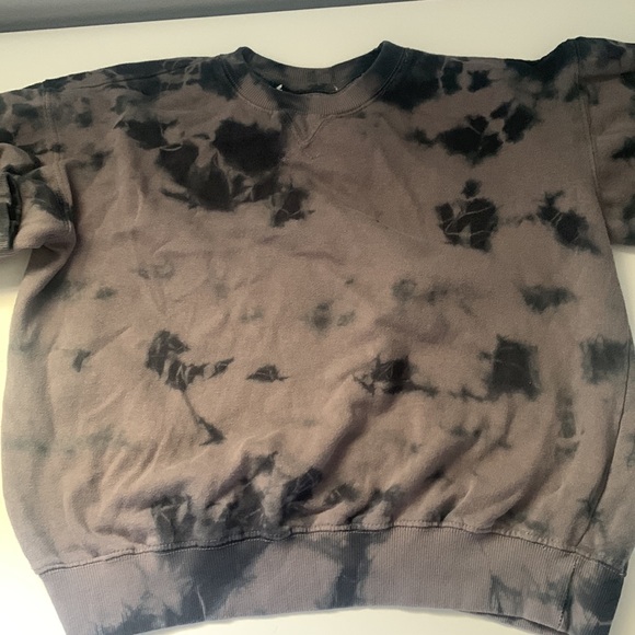 Girls grey and black tie dye sweatshirt, size small - Picture 2 of 5